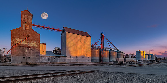 Full Moon over a Ririe Sunset